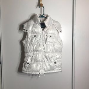 Faded Glory white puffy removable hood vest